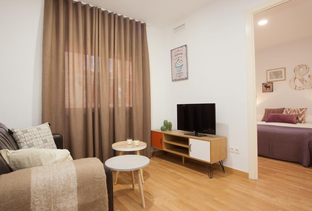 Click&Flat Europa Fira Apartments L’Hospitalet de Llobregat Exterior foto