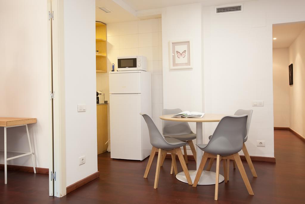 Click&Flat Europa Fira Apartments L’Hospitalet de Llobregat Exterior foto